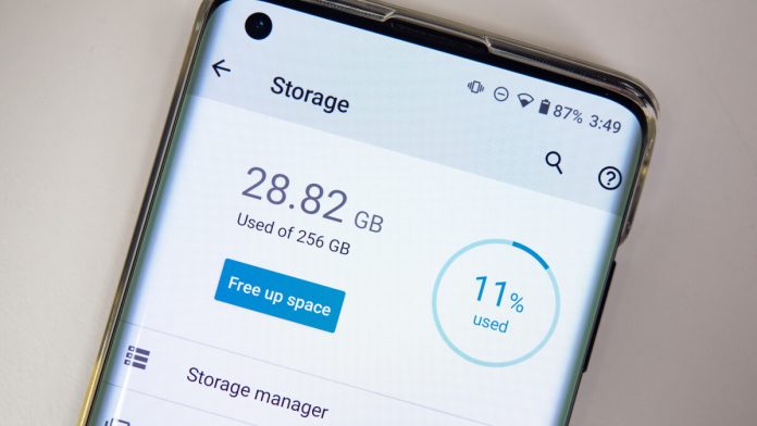 How to free up Samsung mobile internal storage